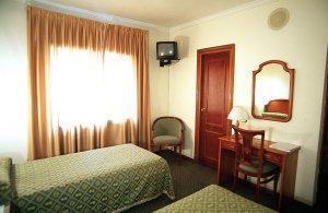 Senorial Hotel Madrid Room photo